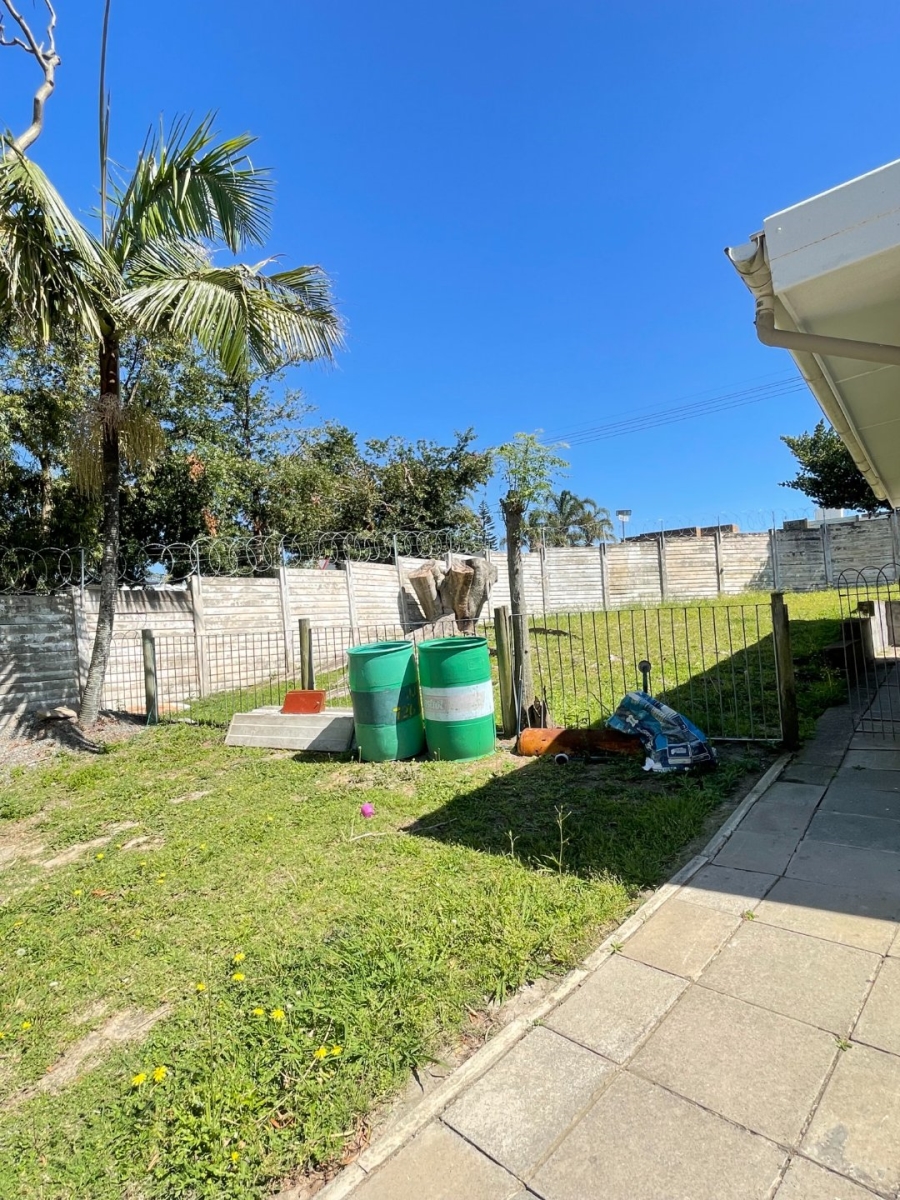 4 Bedroom Property for Sale in Beacon Bay Eastern Cape